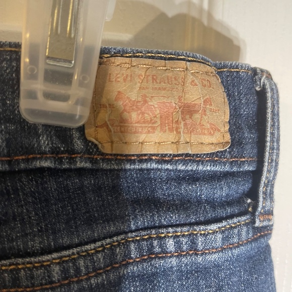 Levi’s 515 12m Stretch Bootcut Distressed Dark Wash Midrise 32x30 woman’s jeans - Picture 11 of 13